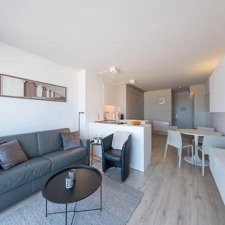 דירה On 4th Floor For Family *